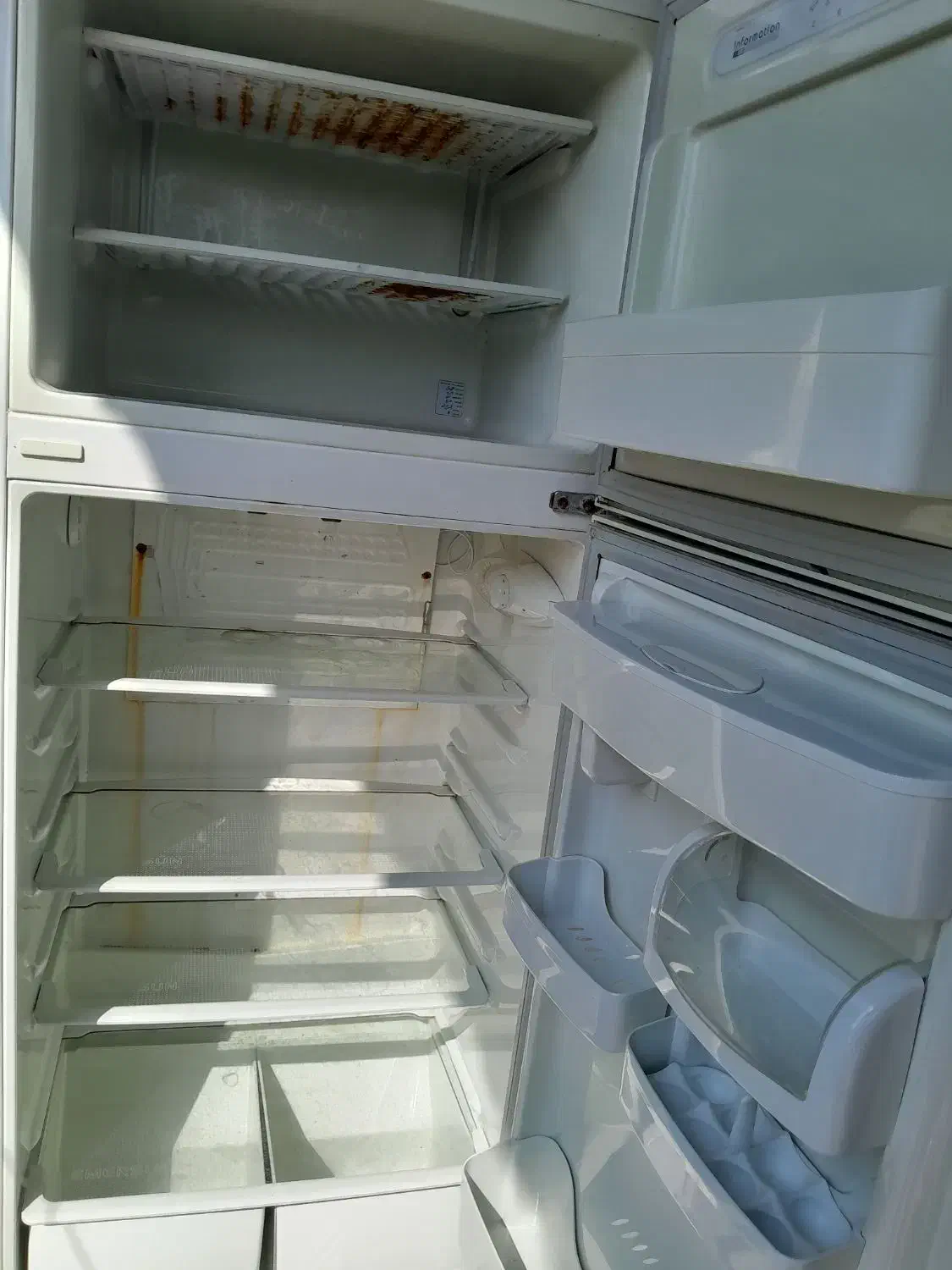 یخچال درحدنو|یخچال و فریزر|گوراب زرمیخ, |دیوار