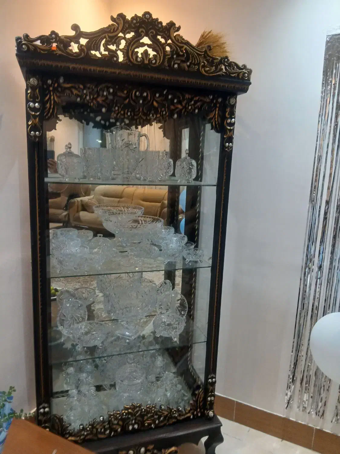 کمد ویترین شیشه ای|بوفه، ویترین، کنسول|رودسر, |دیوار