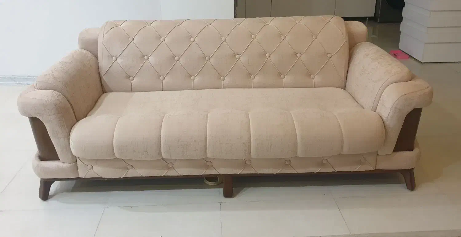 کاناپه سه نفره دوعدد.|مبلمان خانگی و میز عسلی|شیراز, کوهسار|دیوار