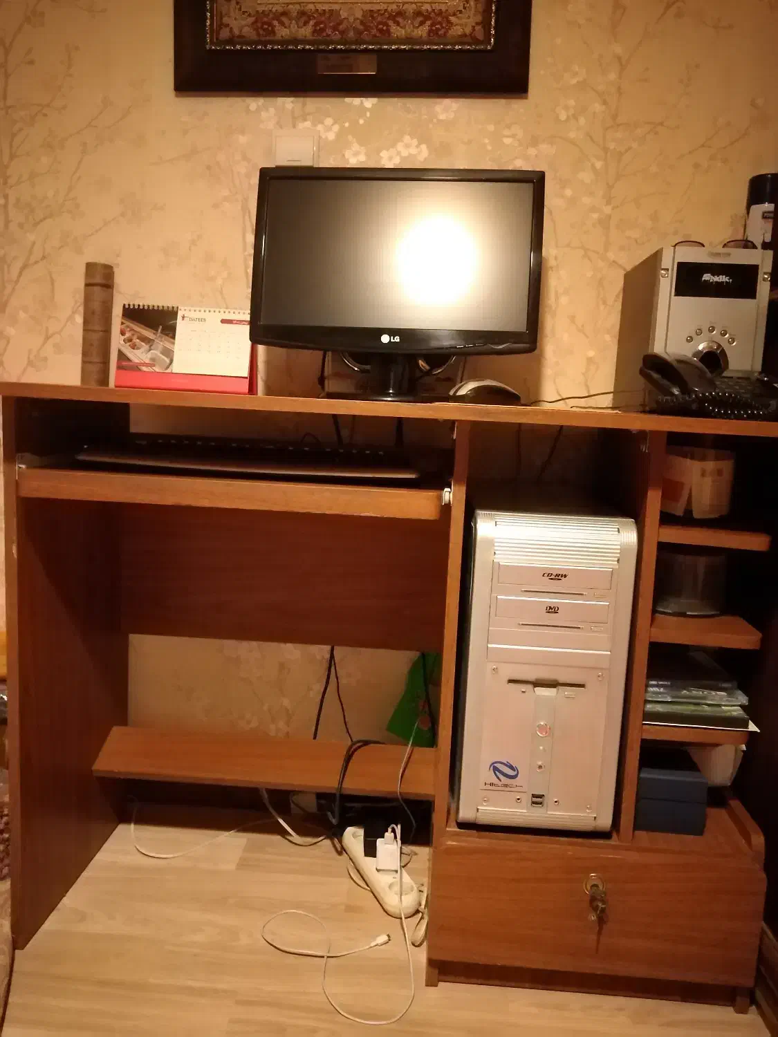 میز تحریر ام دی اف سالم بدون خش|میز تحریر و کامپیوتر|تهران, لویزان|دیوار