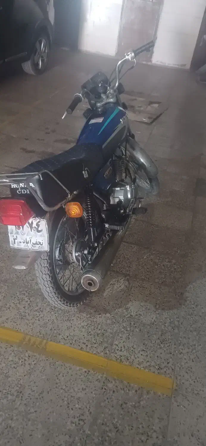 هوندا ۸۳مزایده|موتورسیکلت|اصفهان, شهرک کاوه|دیوار