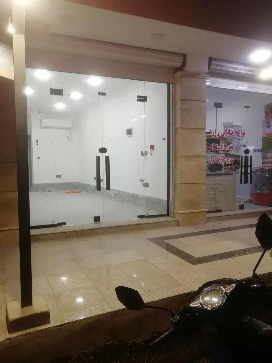 اجاره مغازه30متری20متری شاه حسینی|اجارهٔ مغازه و غرفه|بندرعباس, |دیوار