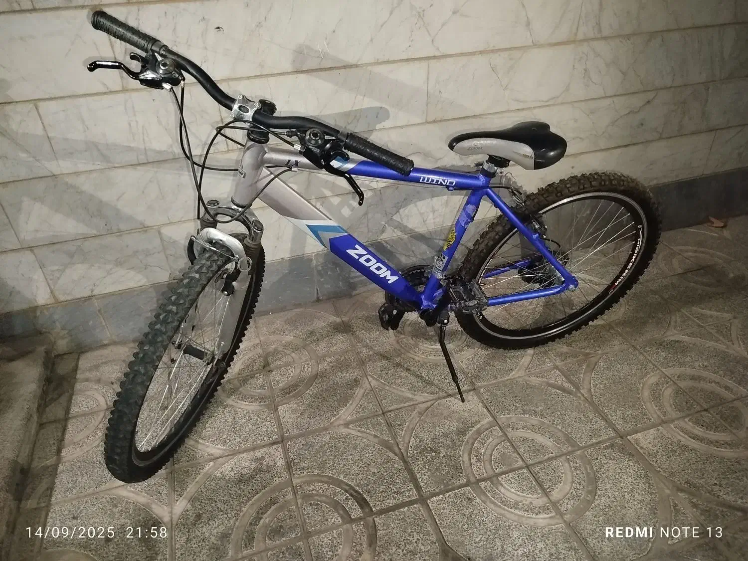 دوچرخه|دوچرخه، اسکیت، اسکوتر|دماوند, گیلاوند|دیوار