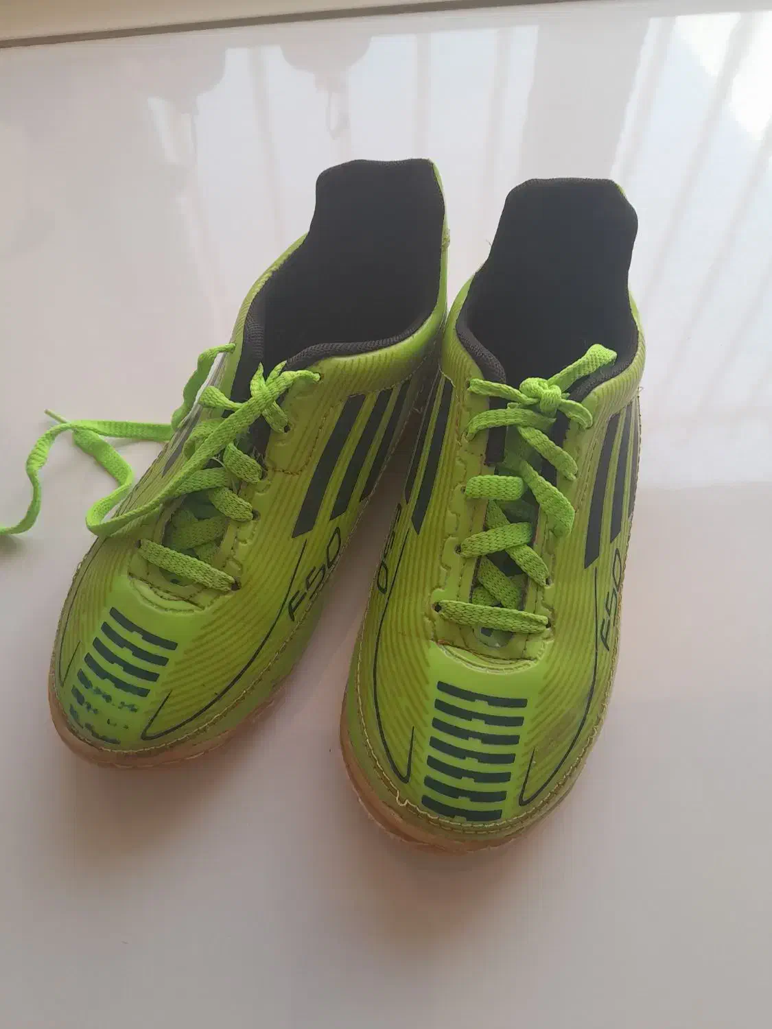 یک جفت کفش ورزشی پسرانه سایز ۲۷و۲۸|کفش و لباس بچه|هرسین, |دیوار