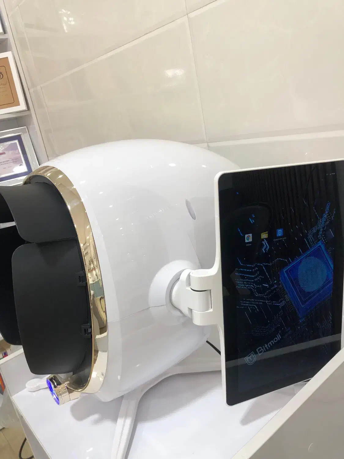 دستگاه اسکن و آنالیز پوست|آرایشگاه و سالنهای زیبایی|شیراز, زرگری|دیوار