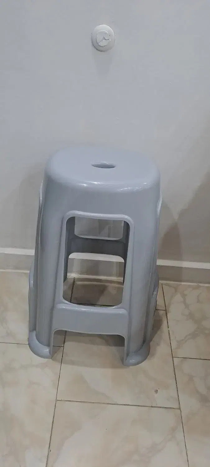 چهار پایه|صندلی و نیمکت|بندر انزلی, کلیور|دیوار