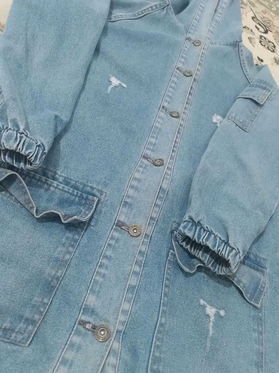 مانتو لی دخترا|لباس|قائن, |دیوار