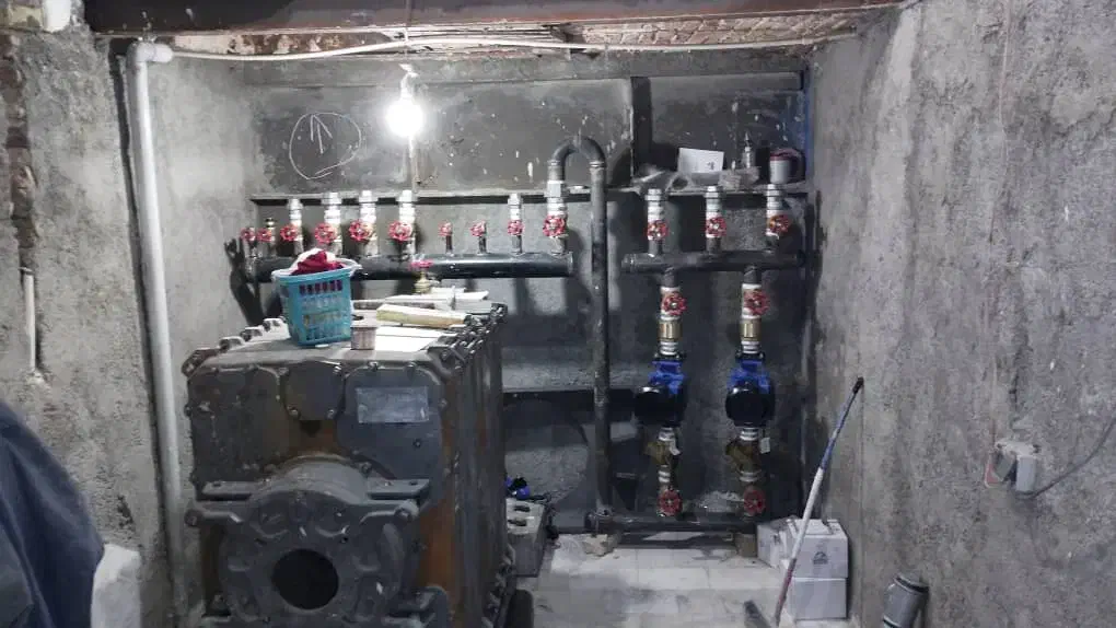 لوله کشی و پکیج و موتورخانه و نصب شیر و رادیاتور|خدمات پیشه و مهارت|تهران, صادقیه|دیوار