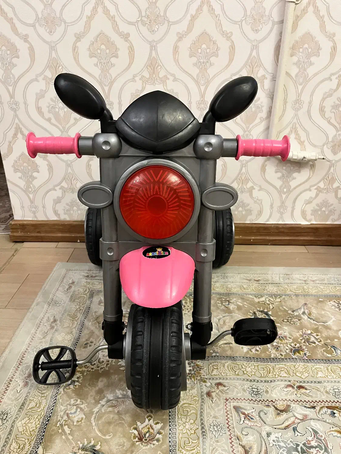 موتور سه چرخه کاملا سالم و‌تمیزدر حد نو موزیکال|اسباب‌‌بازی|تهران, شهرک امام خمینی|دیوار