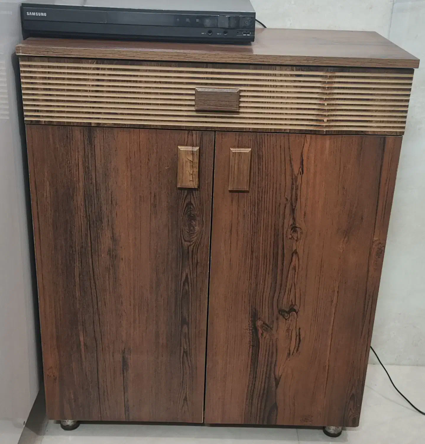 جاکفشی|جاکفشی، کمد، دراور|زابل, |دیوار