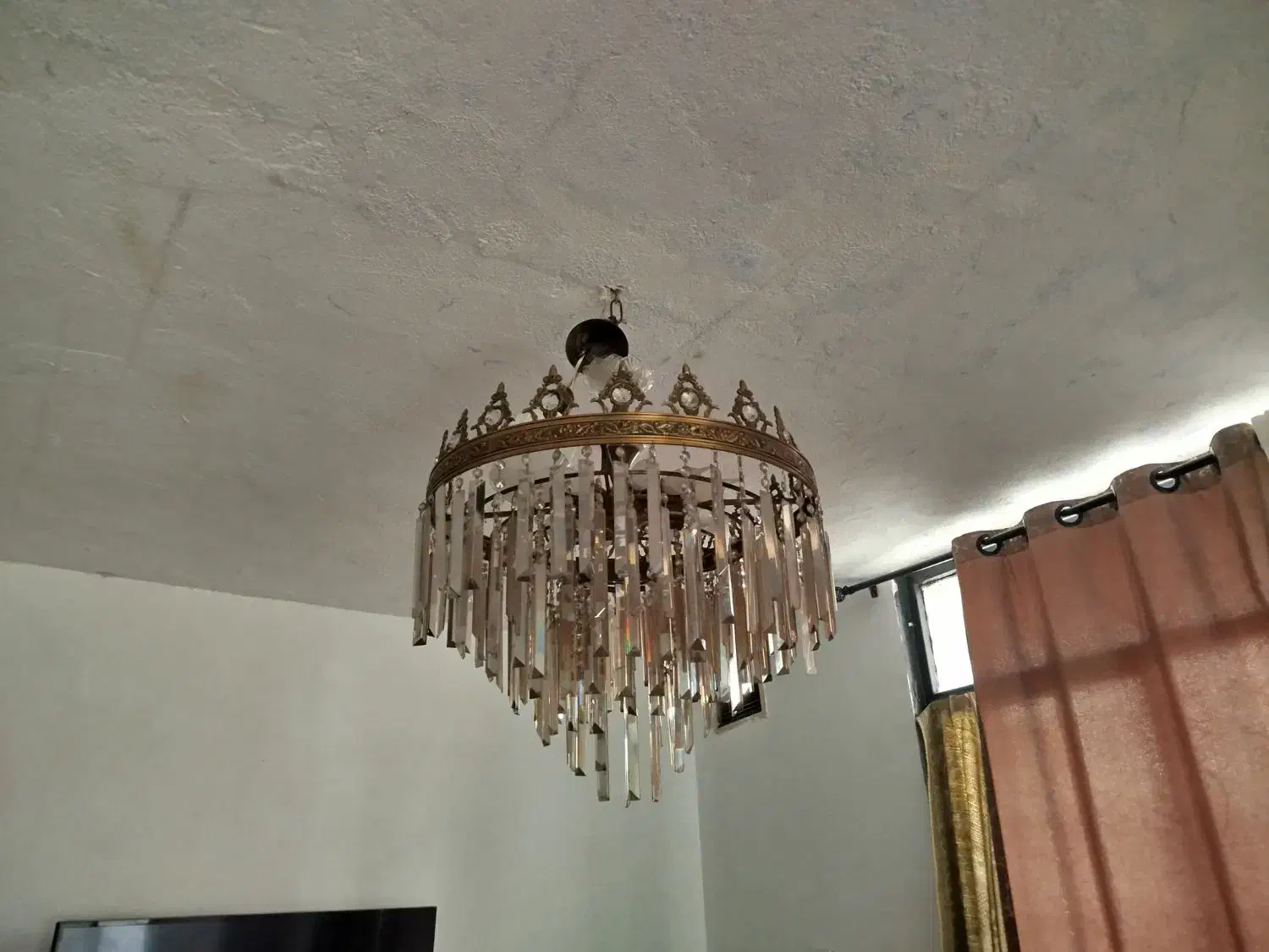 لوستر برنجی سنگین|لوستر و چراغ آویز|قرچک, باقرآباد|دیوار