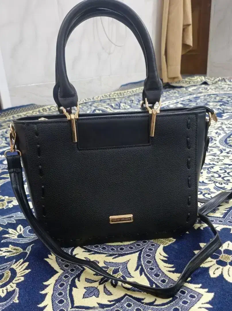 کیف ساده و شیک|کیف، کفش، کمربند|قم, چهار مردان|دیوار