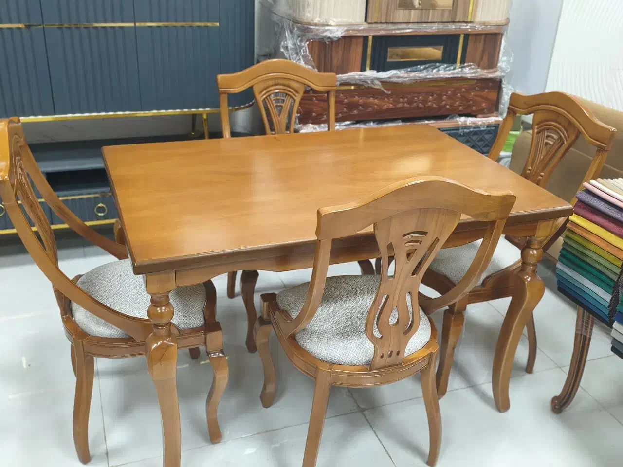 میزغذاخوری چهار نفره|میز و صندلی غذاخوری|یاسوج, |دیوار