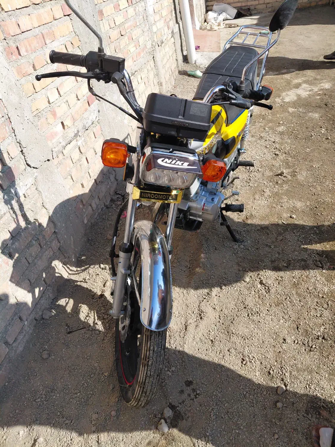 سند بنام تک برگ|موتورسیکلت|سلماس, |دیوار