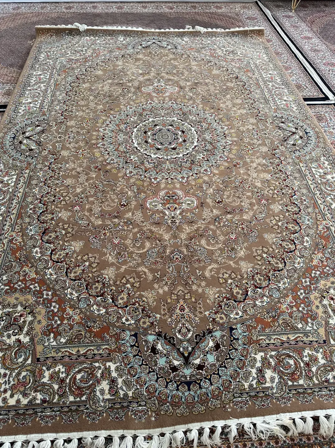 فرش در حد نو|فرش|ارومیه, |دیوار