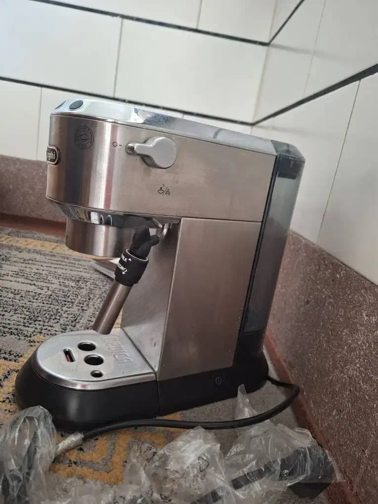 قهوه سازدلونگی مدل۶۸۵|سماور، چای‌ساز، قهوه‌ساز|بهبهان, |دیوار