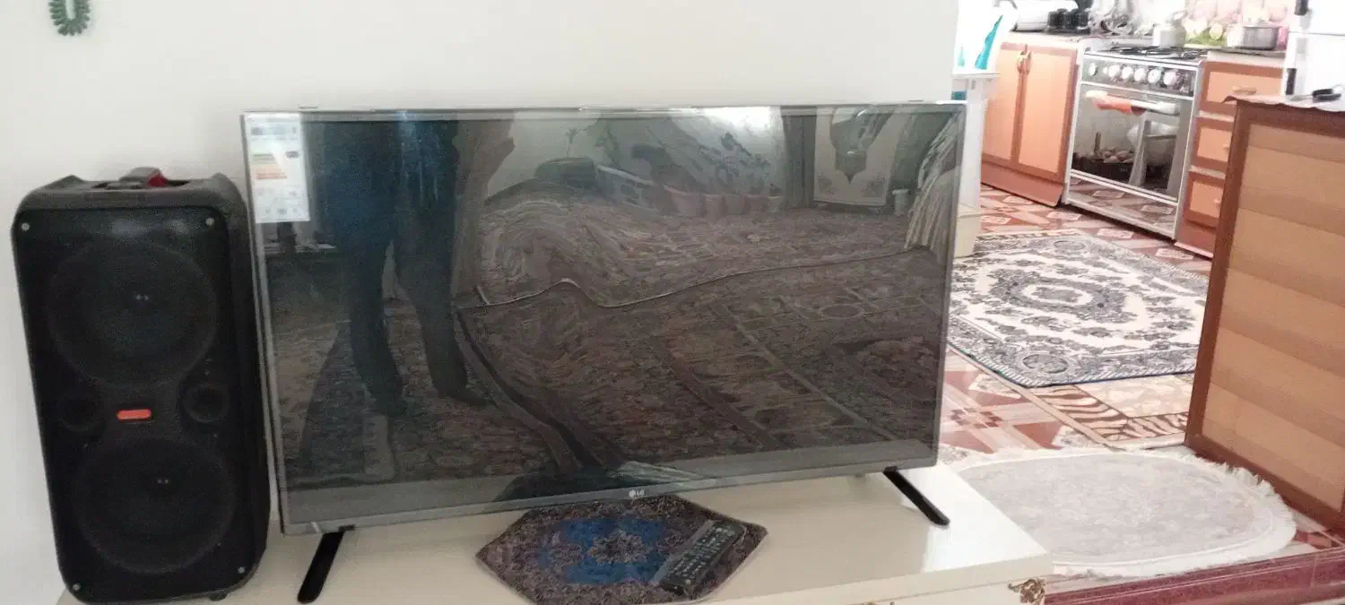 تلویزیون ۴۲ ال جی اصل|تلویزیون و پروژکتور|قیدار, |دیوار