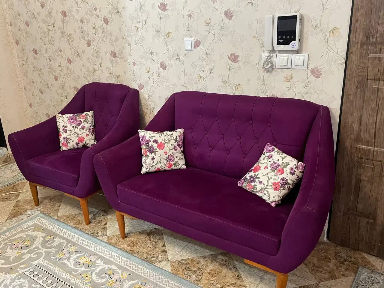 ۷نفره|مبلمان خانگی و میز عسلی|رشت, نخودچر|دیوار