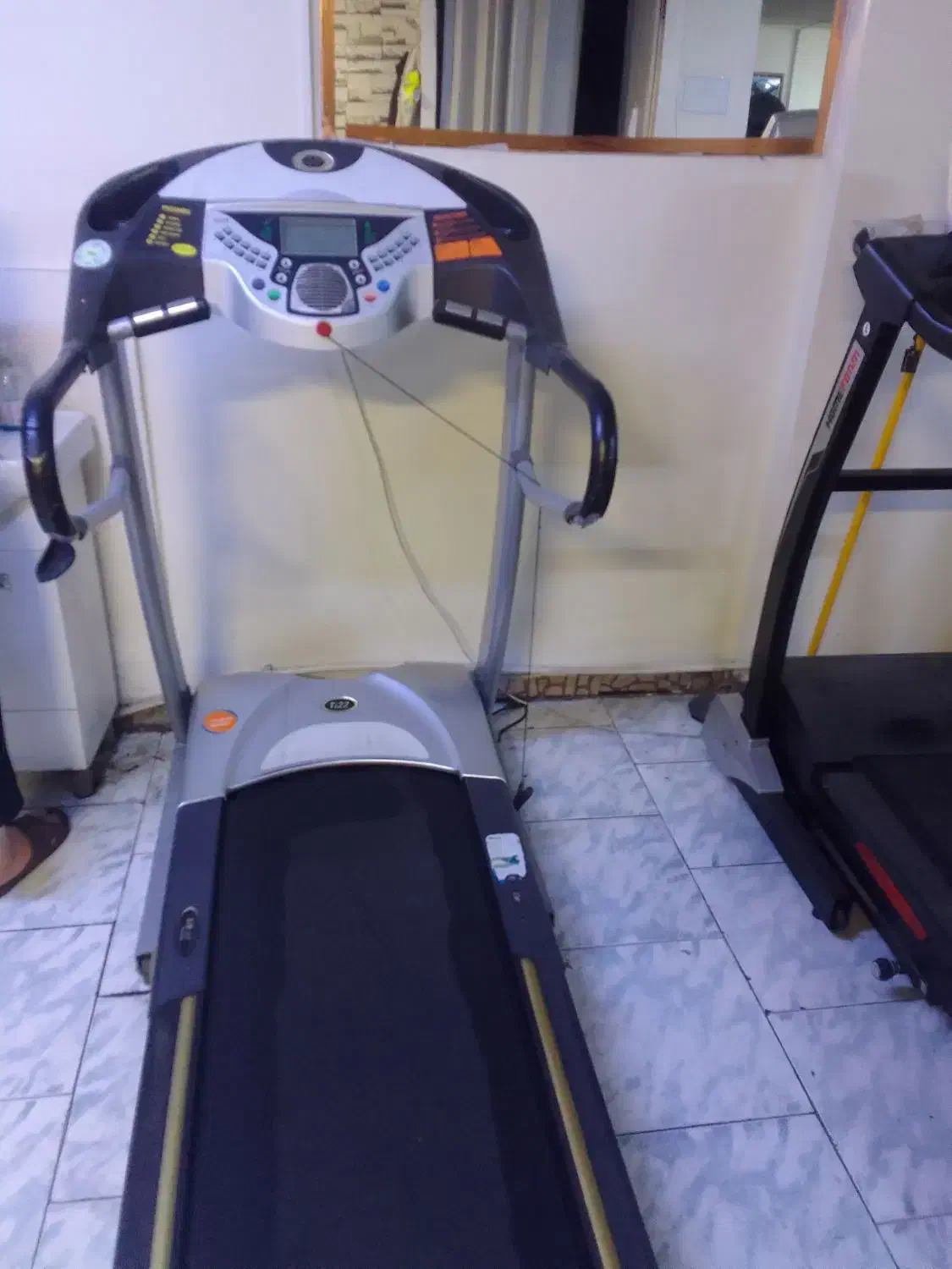 تردمیل و کفپوش تاتامی|تجهیزات ورزشی|تهران, شهرک آزمایش|دیوار