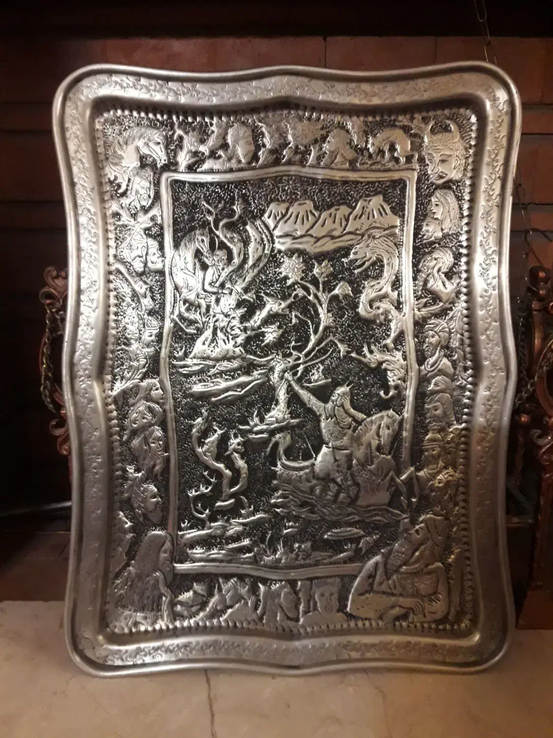 سینی ورشو|کلکسیون اشیاء عتیقه|بروجرد, |دیوار