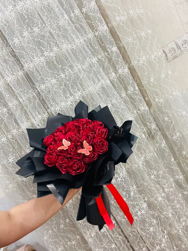 گل زرشکی|گل مصنوعی|یزد, |دیوار