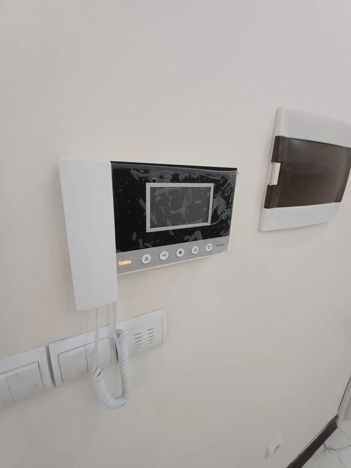 آپارتمان ۶۳ متری/خوش نقشه