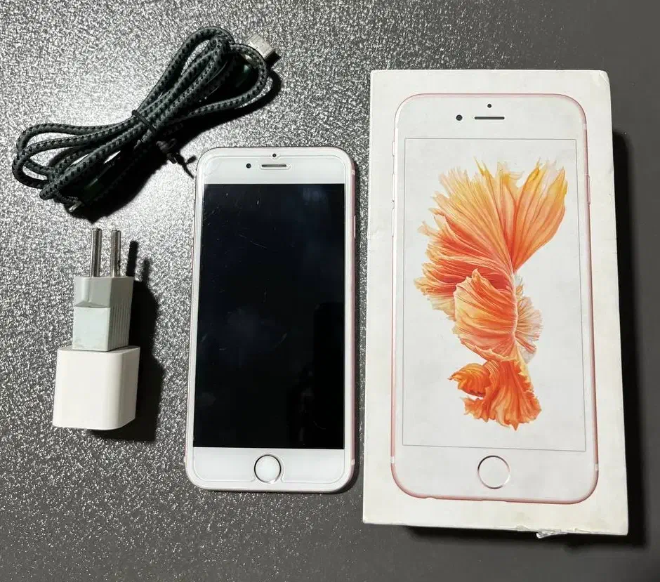 اپل 6s آیفون 6s حافظه 64g هلث94 تمیزسالم/باشارژر|موبایل|تهران, نارمک|دیوار