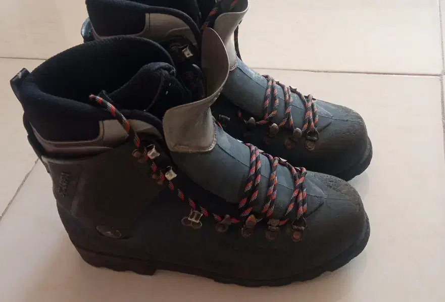 کفش کوهنوردی|کوهنوردی و کمپینگ|اصفهان, شاهد|دیوار