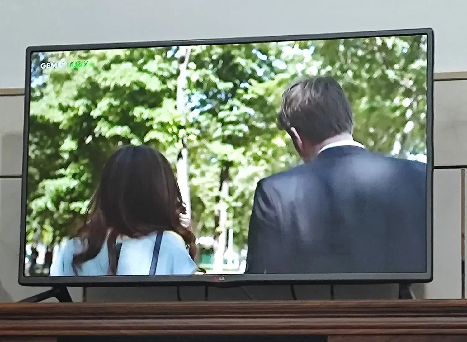 تلویزیون 42 اینچ ال جی|تلویزیون و پروژکتور|رفسنجان, |دیوار