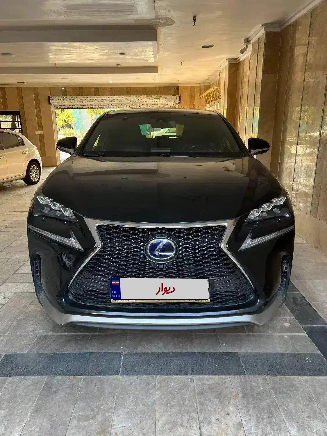 لکسوس NX 300 H 300 F مدل 2017 بیرنگ 7 کلید عمان|خودرو سواری و وانت|تهران, بروجردی|دیوار