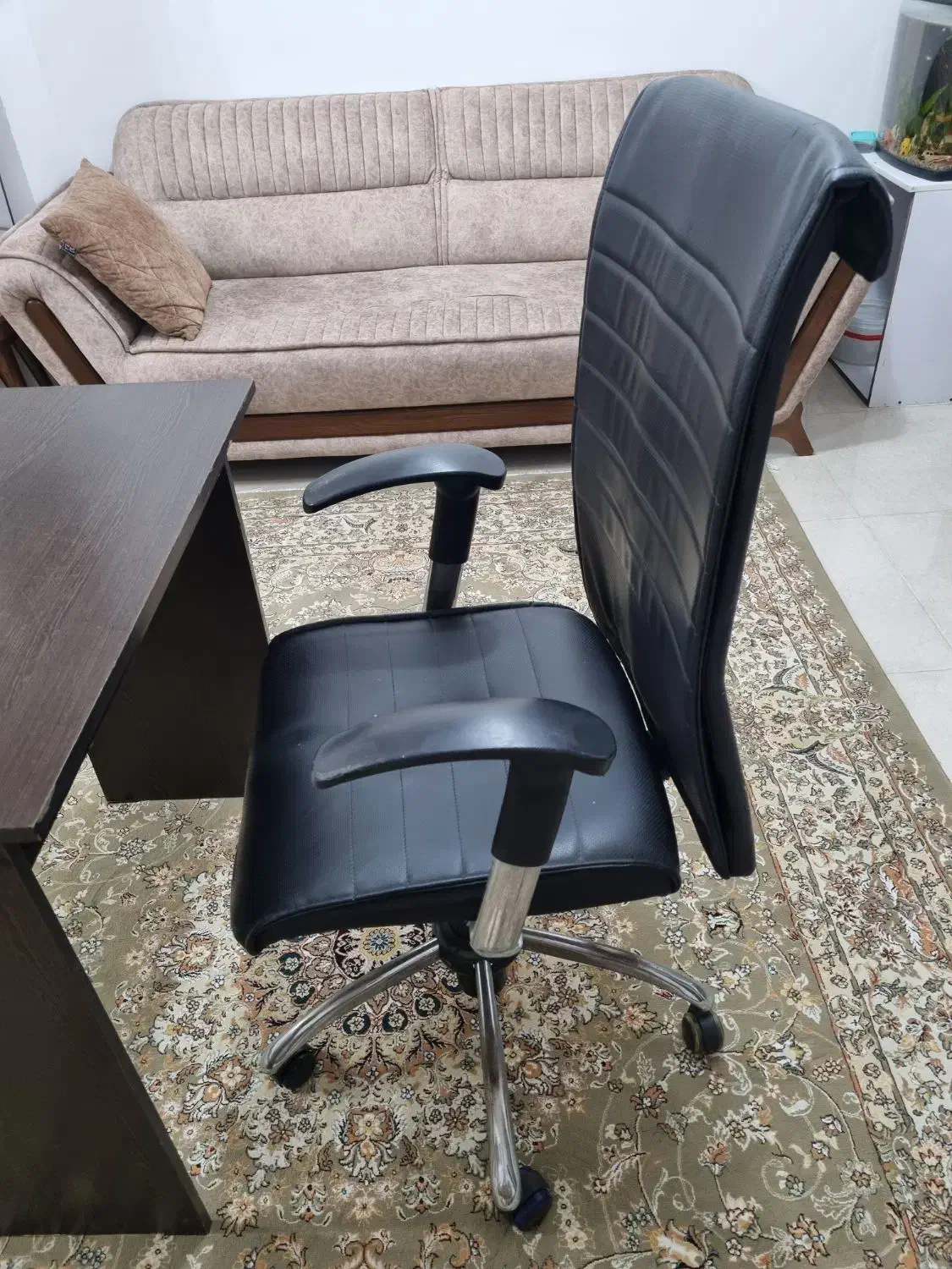 میزوصندلی اداری چرخان|میز تحریر و کامپیوتر|قشم, |دیوار