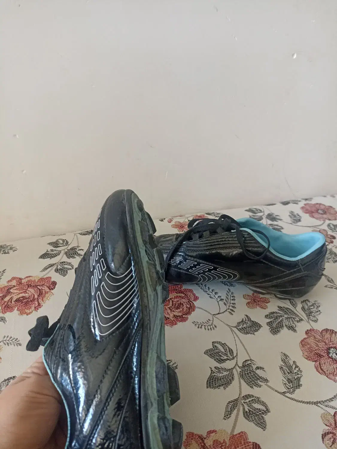 کفش فوتبال|کیف، کفش، کمربند|ایلام, |دیوار