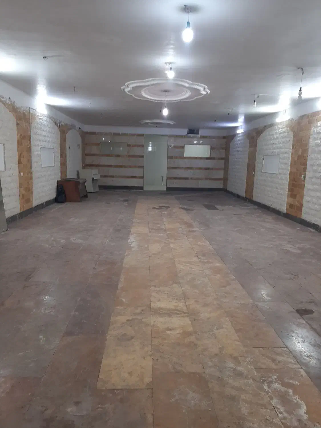 زیرزمین مغازه مناسب هرشغل‌.درمبارک‌ آباد|اجارهٔ مغازه و غرفه|قم, سراجه (۱۵ خرداد)|دیوار