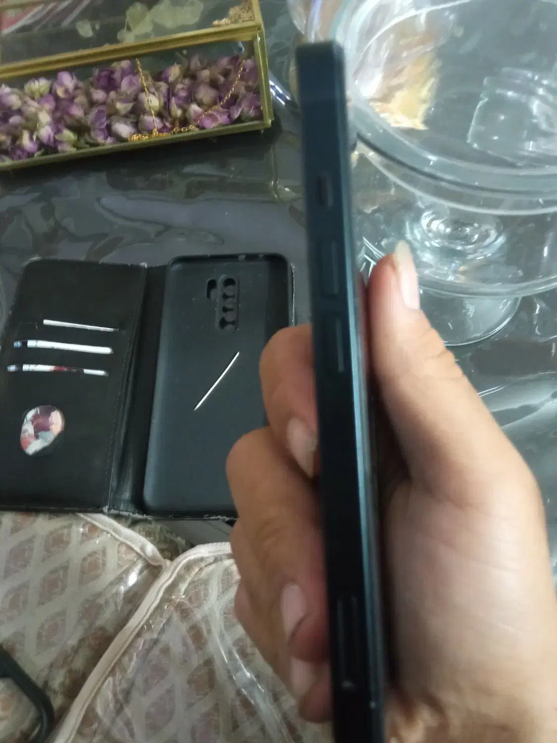اپل iPhone 13 با حافظهٔ ۱۲۸ گیگابایت|موبایل|رباط‌کریم, رباط‌کریم|دیوار