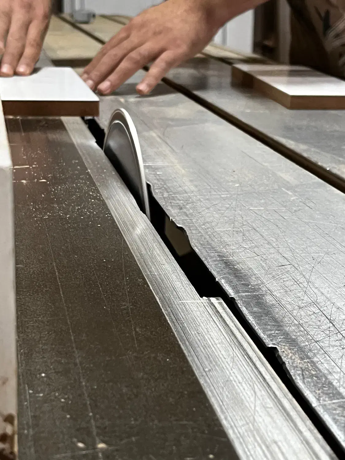 مونتاژ کار کابینت ام دی اف|استخدام صنعتی، فنی، مهندسی|اسلامشهر, شهرک مهدیه|دیوار