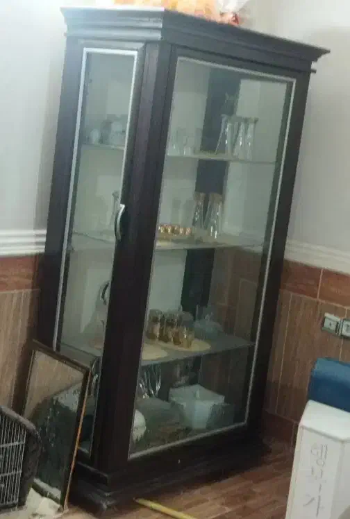 یک عدد بوفه به فروش میرسد|بوفه، ویترین، کنسول|زابل, |دیوار