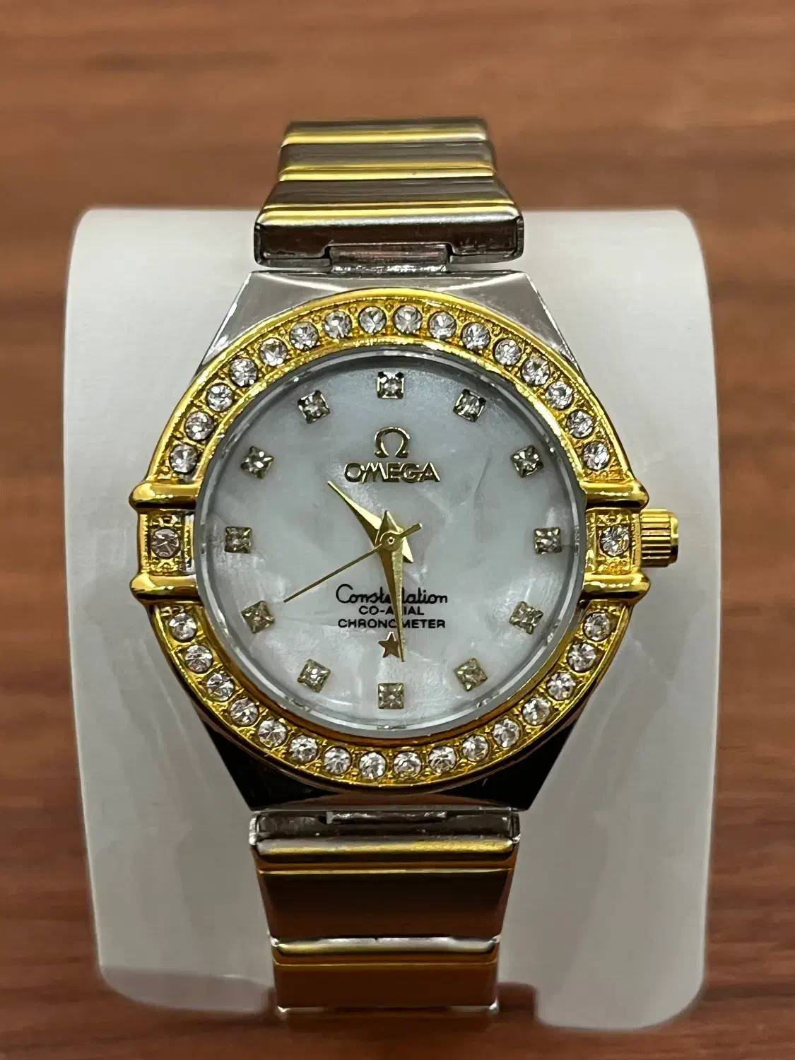 ساعت امگا زنانه  با بند روکش رزینی|ساعت|زرند, |دیوار