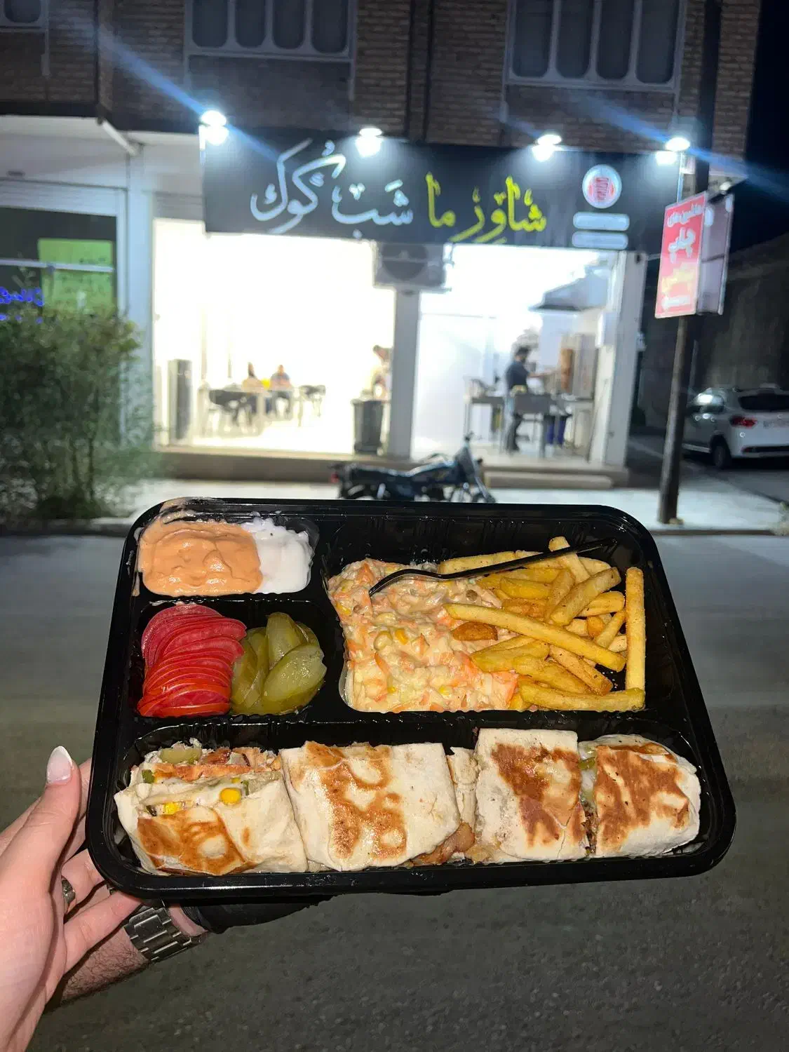 پیک موتوری|استخدام خدمات فروشگاه و رستوران|داراب, |دیوار