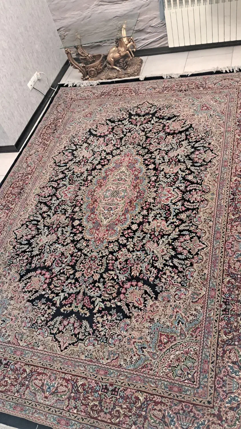 فرش محتشم کاشان|فرش|تهران, خاک سفید|دیوار