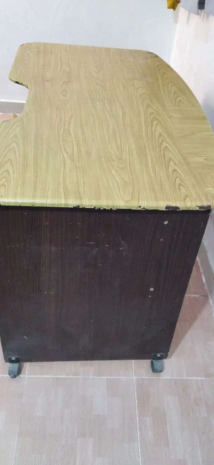 میز|میز تحریر و کامپیوتر|اهواز, کوی مهدیس|دیوار