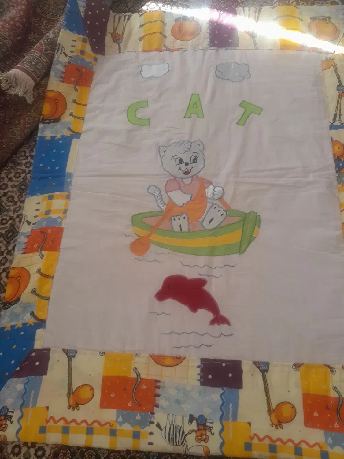 پتو و بالشت|رختخواب، بالش، پتو|نمین, |دیوار