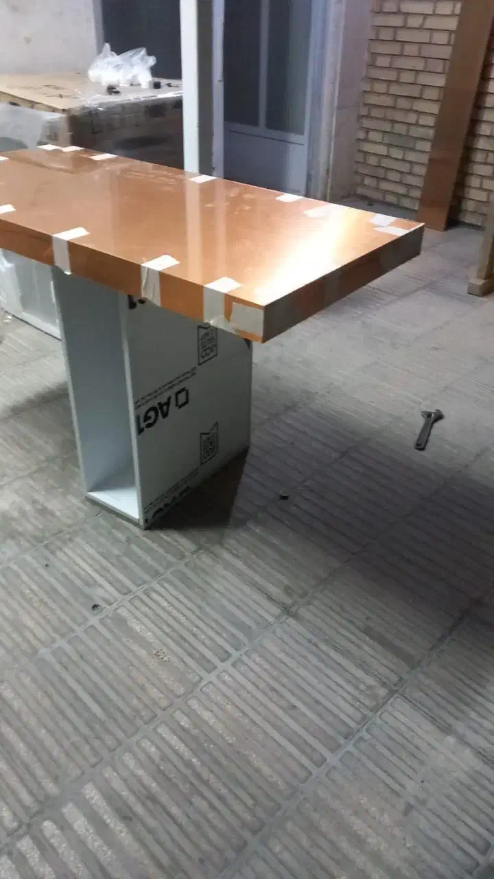 منشی و دستیار خانم|استخدام درمانی، زیبایی، بهداشتی|شیراز, اصلاح‌نژاد|دیوار