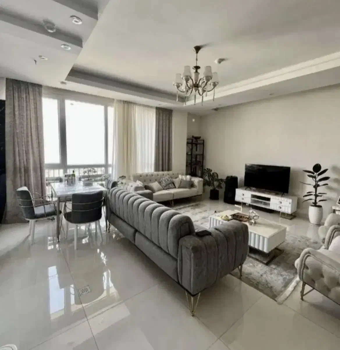 ۱۰۰ متر - ۲ خواب - نورگیر - شمال یوسف آباد