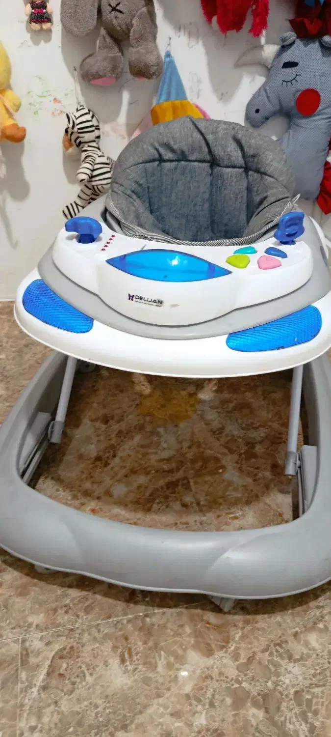 لوازم نوزاد|کالسکه و لوازم جانبی|فیروزکوه, |دیوار