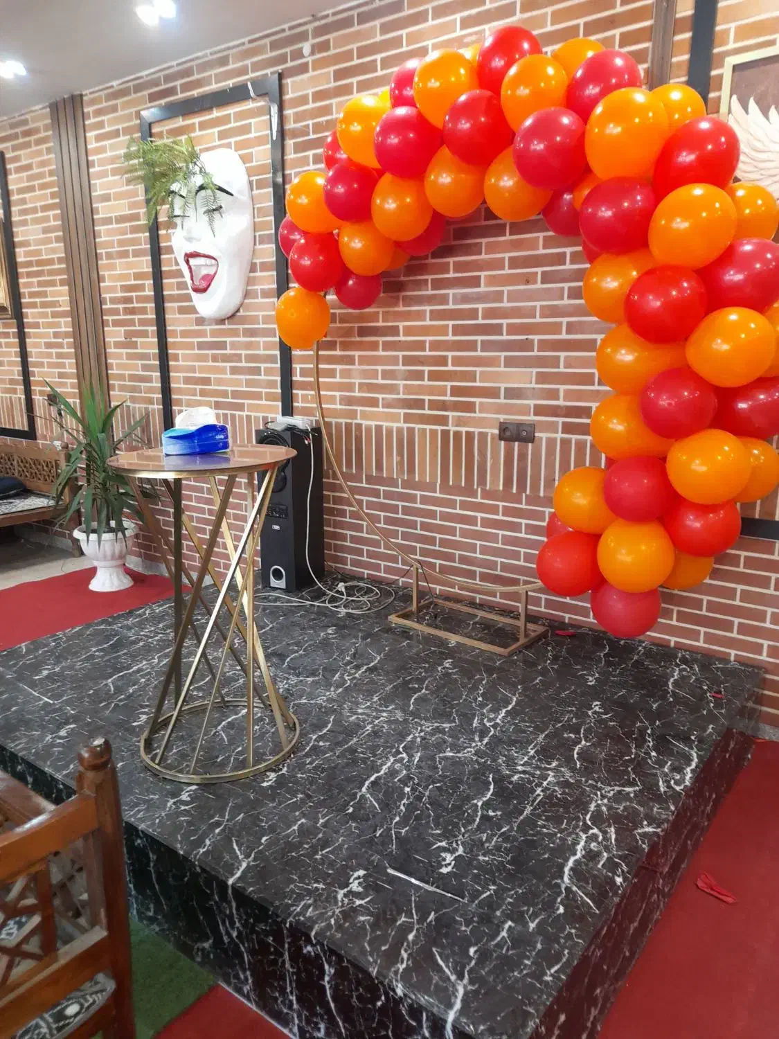 حلقه ومیز تولد بک گراند استیج کافه رستوران|خدمات پذیرایی، مراسم|باقرشهر, |دیوار