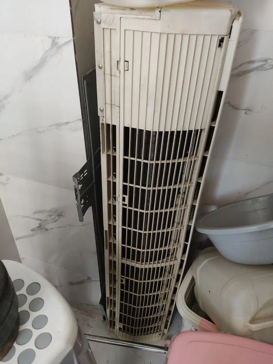 پنل کارکرده،رادیاتور سوراخ|کولر گازی و فن‌کوئل|بندر کنگان, |دیوار