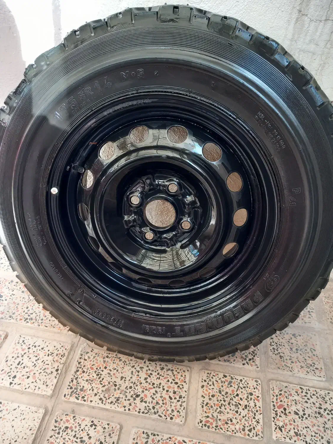 لاستیک پیکان وانت|قطعات یدکی و لوازم جانبی|مشکیندشت, |دیوار