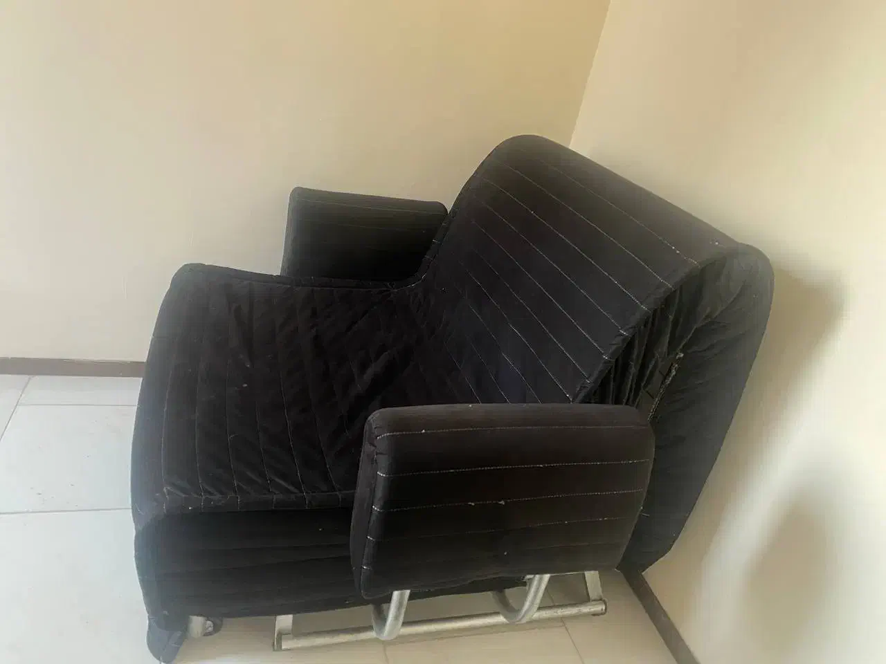 مبل تخت خواب شو مشکی یک نفره|تخت و سرویس خواب|پردیس, فاز ۱۱|دیوار