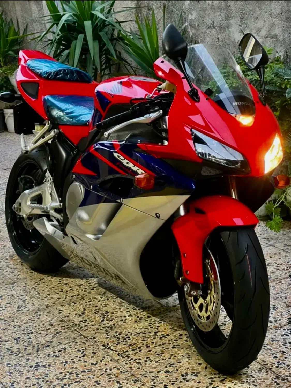 Cbr1000|موتورسیکلت|تهران, دکتر هوشیار|دیوار