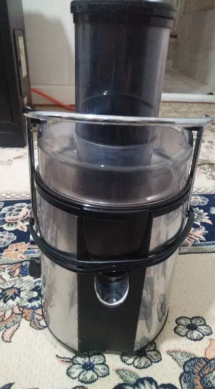 آبمیوه گیری|آبمیوهگیر و آبمرکباتگیر|قم, دروازه ری|دیوار